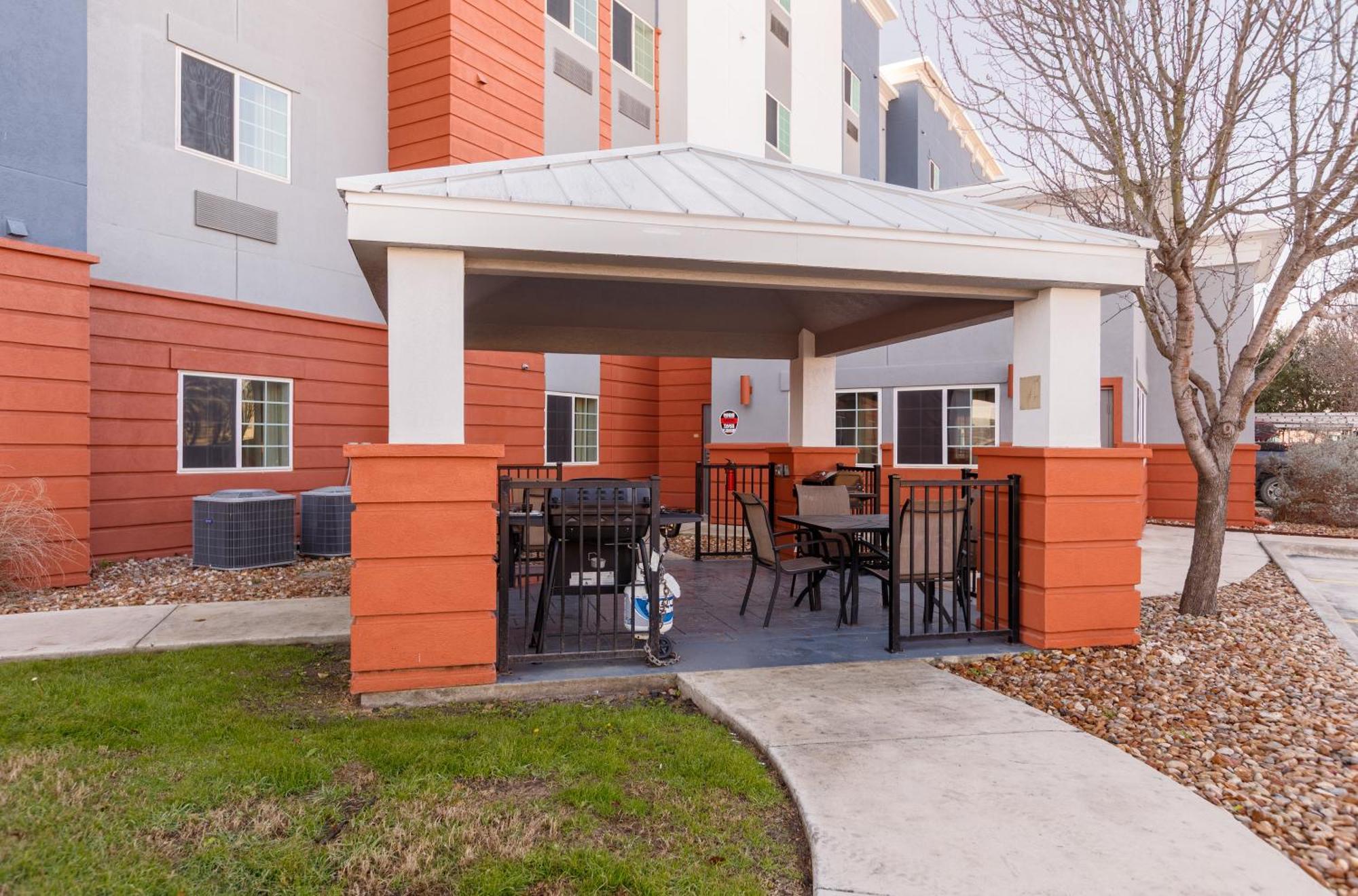 Candlewood Suites San Marcos By Ihg Exterior foto