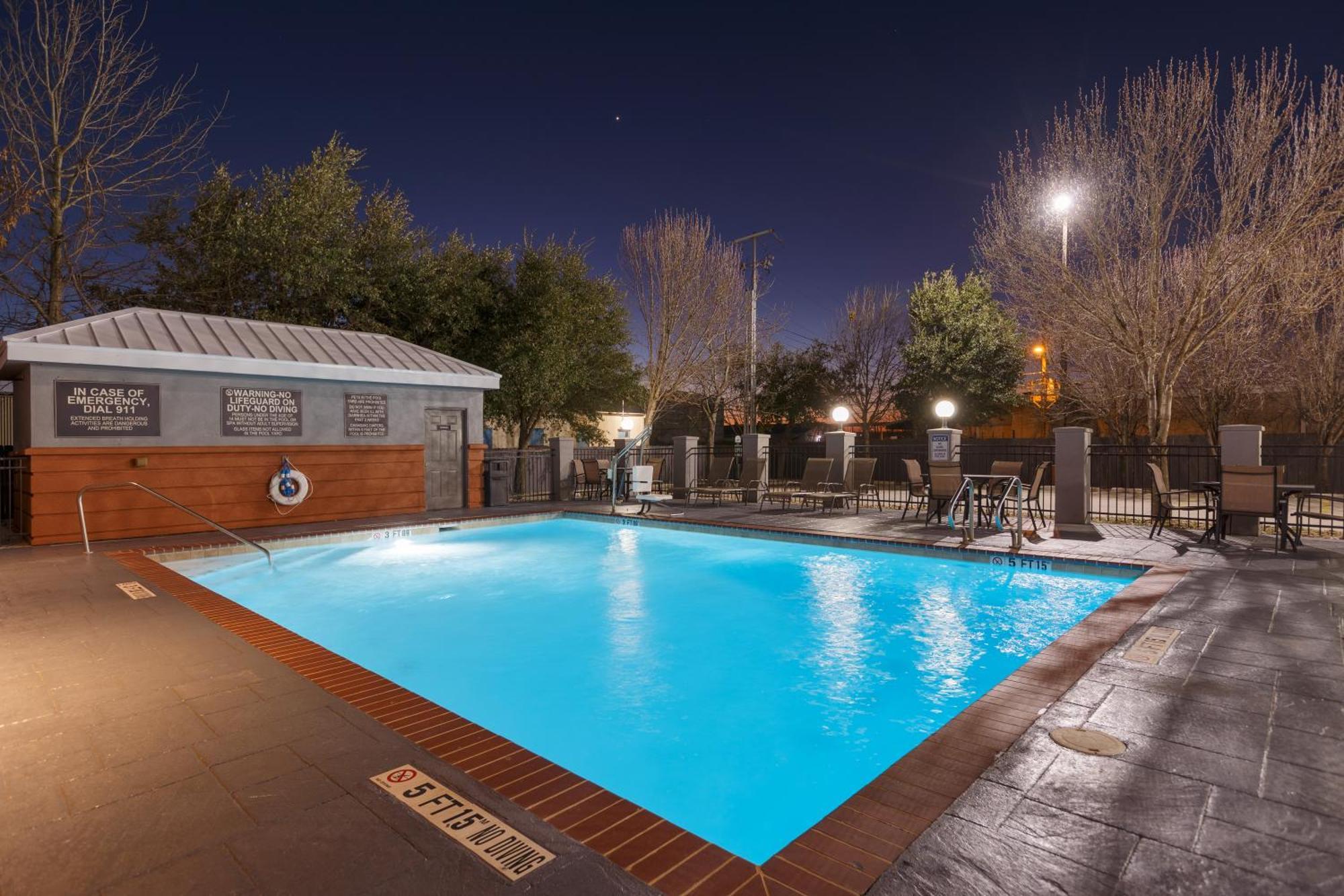 Candlewood Suites San Marcos By Ihg Exterior foto