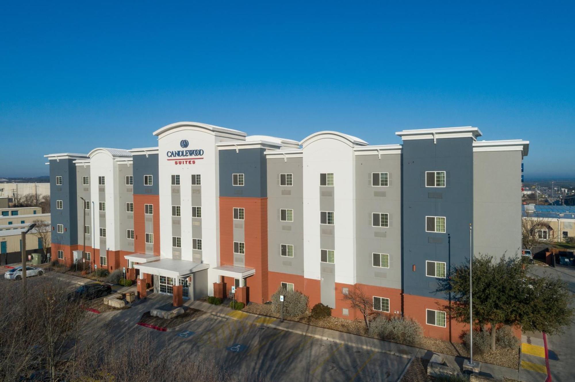 Candlewood Suites San Marcos By Ihg Exterior foto